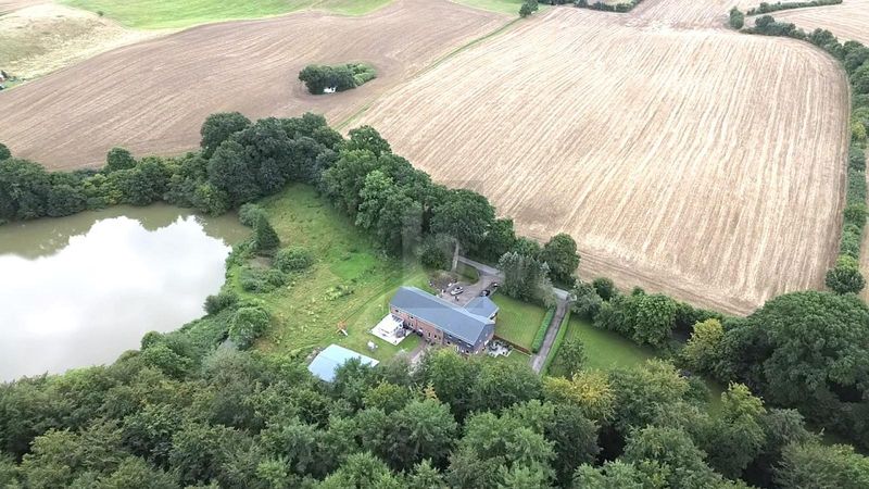 TOLLE GELEGENHEIT - FREIE EINHEIT IM ALTEN BAUERNHAUS